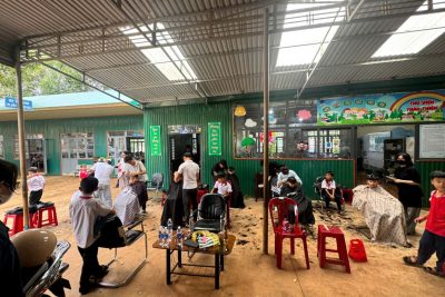 Cắt tóc miễn phí- Nụ cười cho em